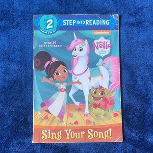 Nickelodeon Nella the Princess Knight Sing Your Song Book
